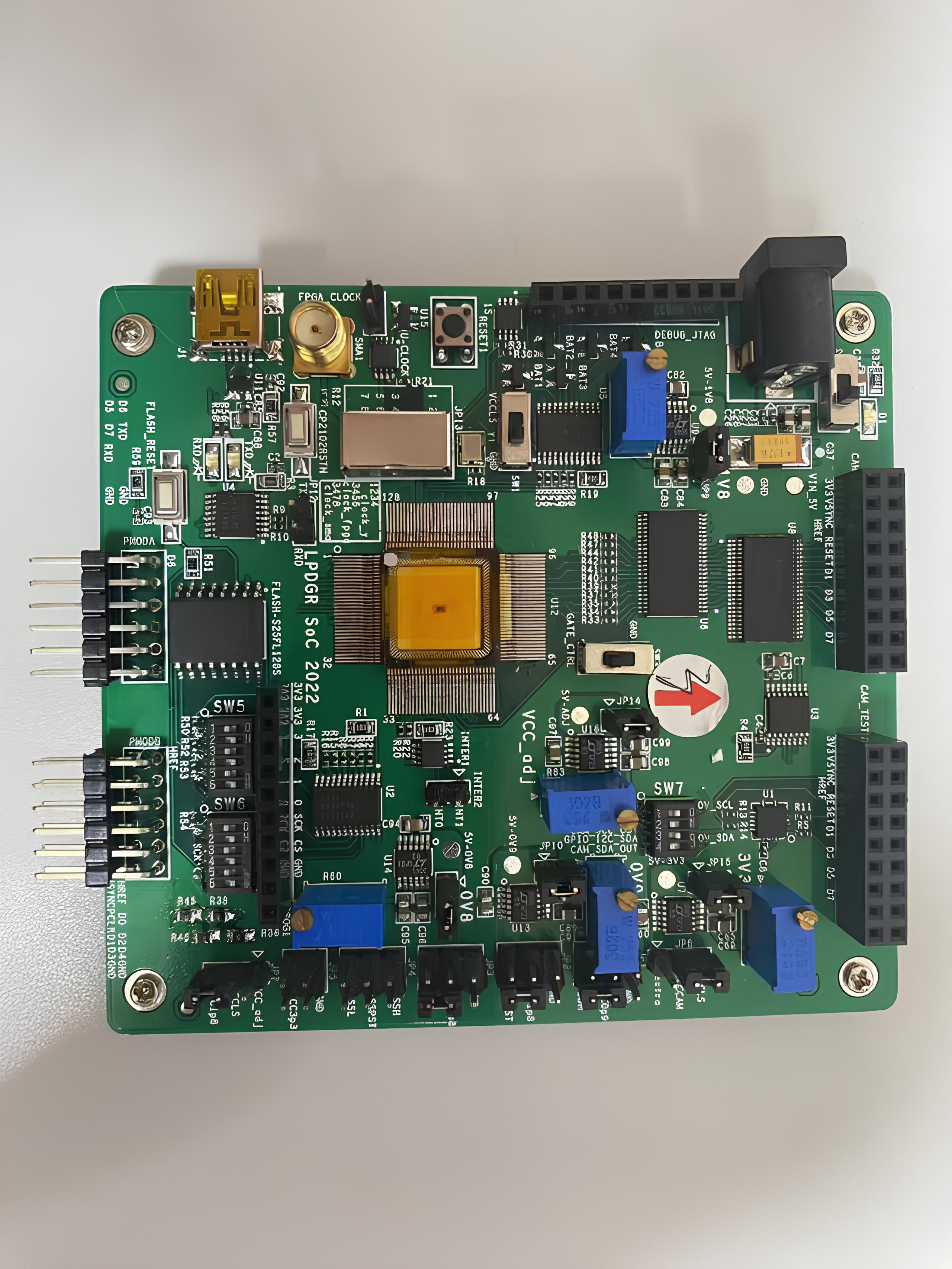 LPDGR2021pcb, scale=0.25